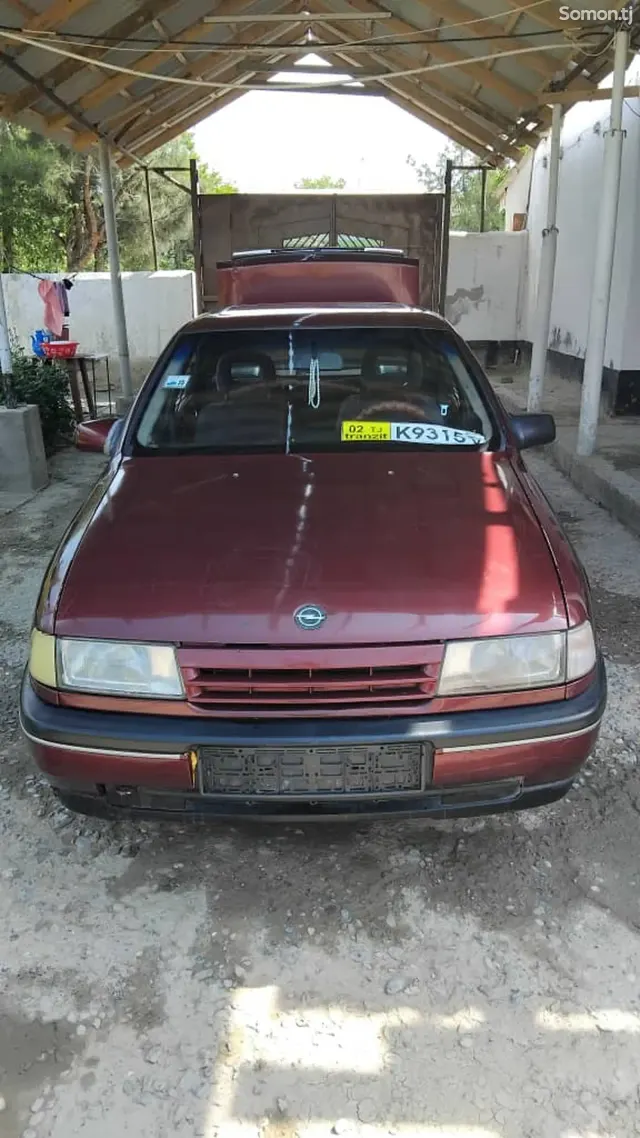 Opel Vectra A 1992 · 1.6 MT