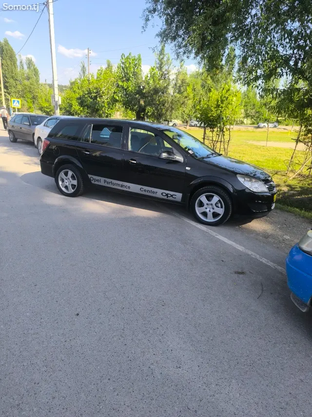Opel Astra H 2013 · 1.8 MT