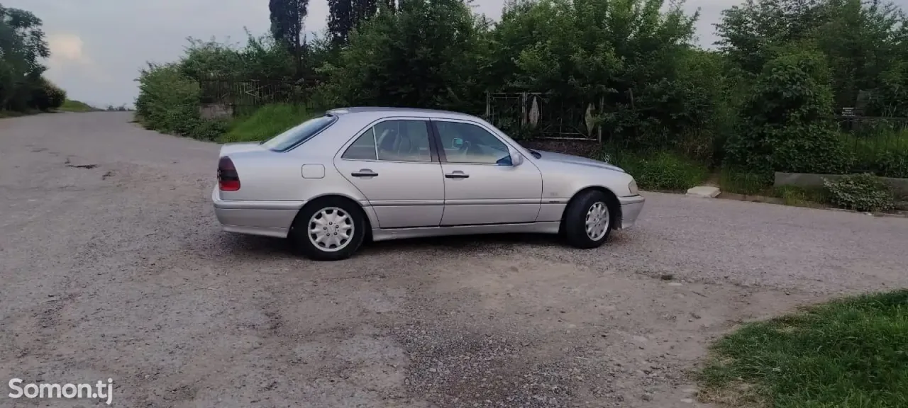 Mercedes-Benz C class 1997 · 2.0 AT