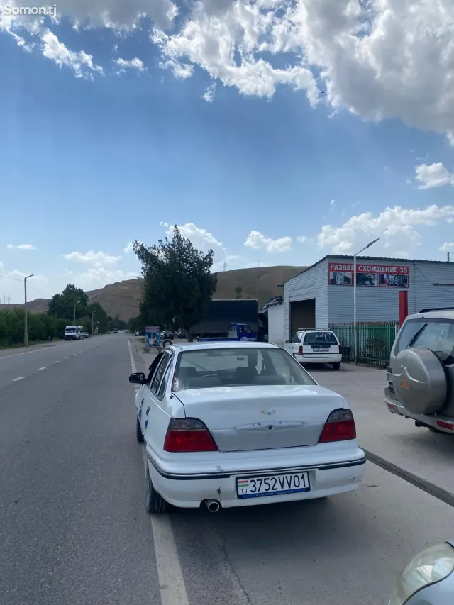 Daewoo Nexia 1996 · 1.6 MT