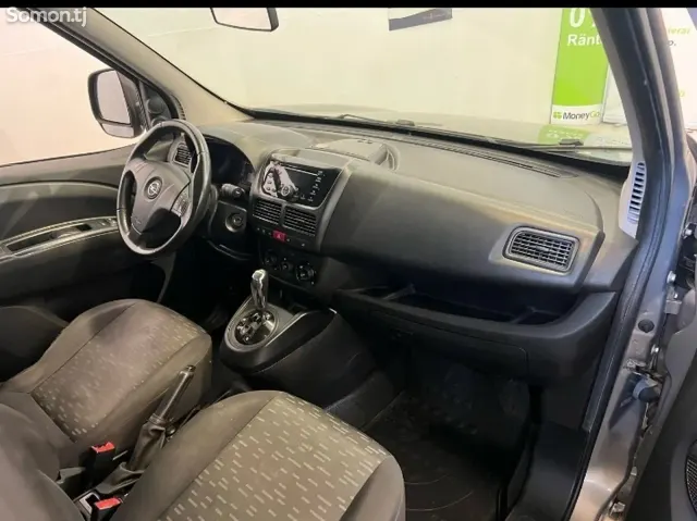 Opel Combo 2014 · 1.6 AT