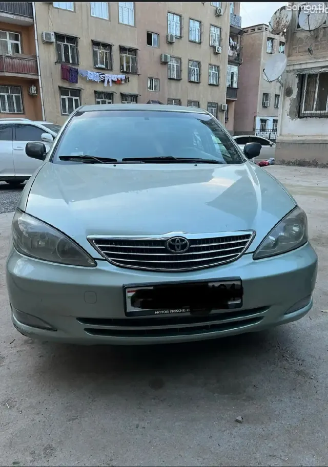Toyota Camry 2003 · 2.4 MT