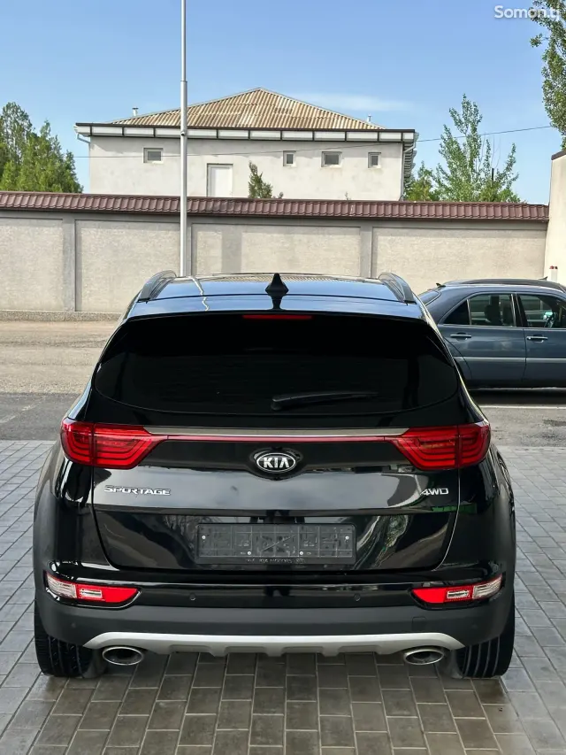 Kia Sportage 2016 · 2.0 AT