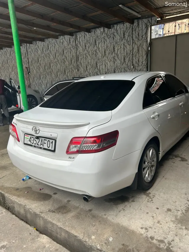 Toyota Camry 2011 · 2.5 AT