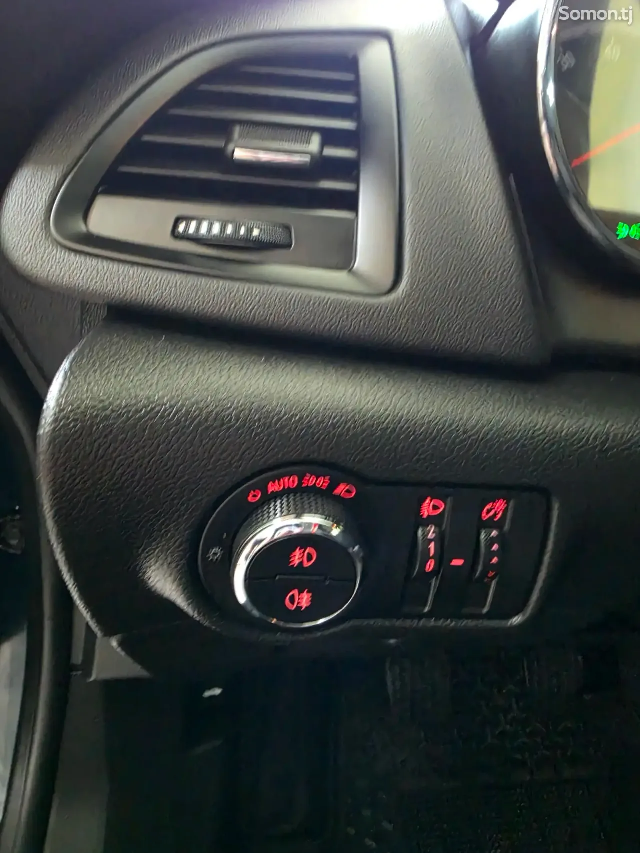 Opel Astra J 2016 · 1.4 MT