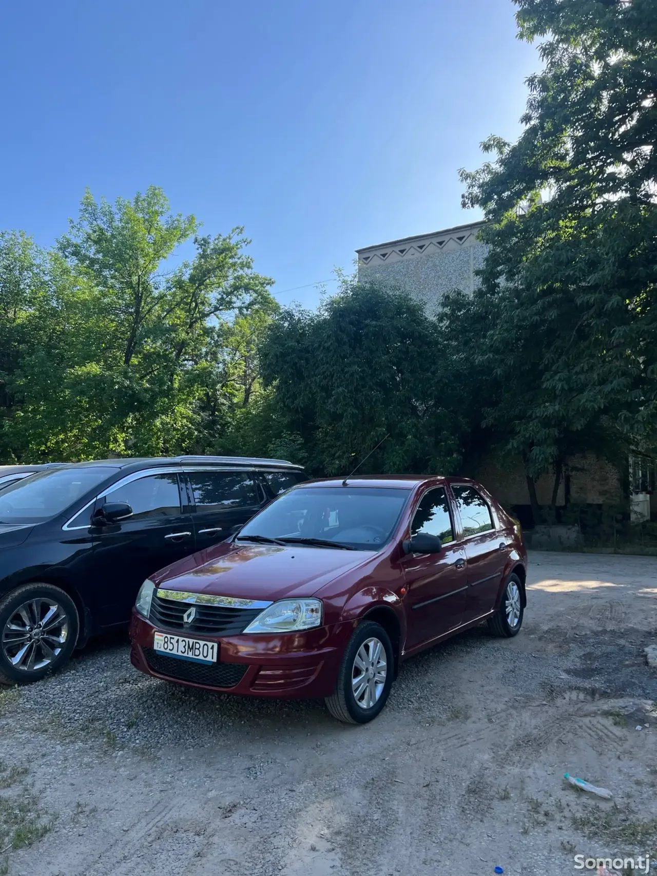Renault Logan 2011 · 1.4 MT