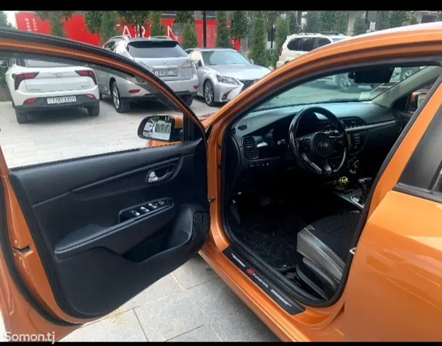 Kia Rio 2019 · 1.4 AT