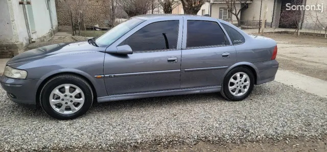 Opel Vectra B 2001 · 1.6 MT