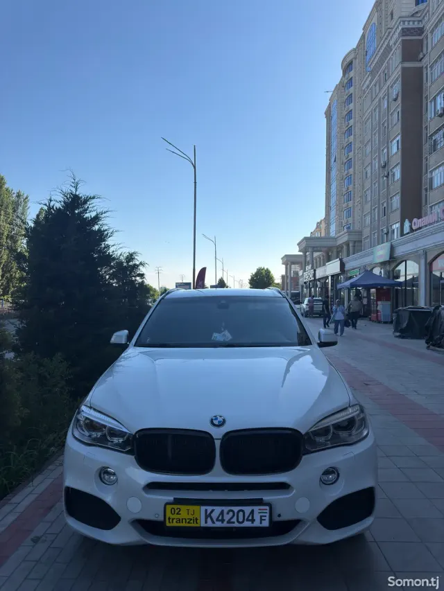 BMW X5 2016 · 4.4 AT