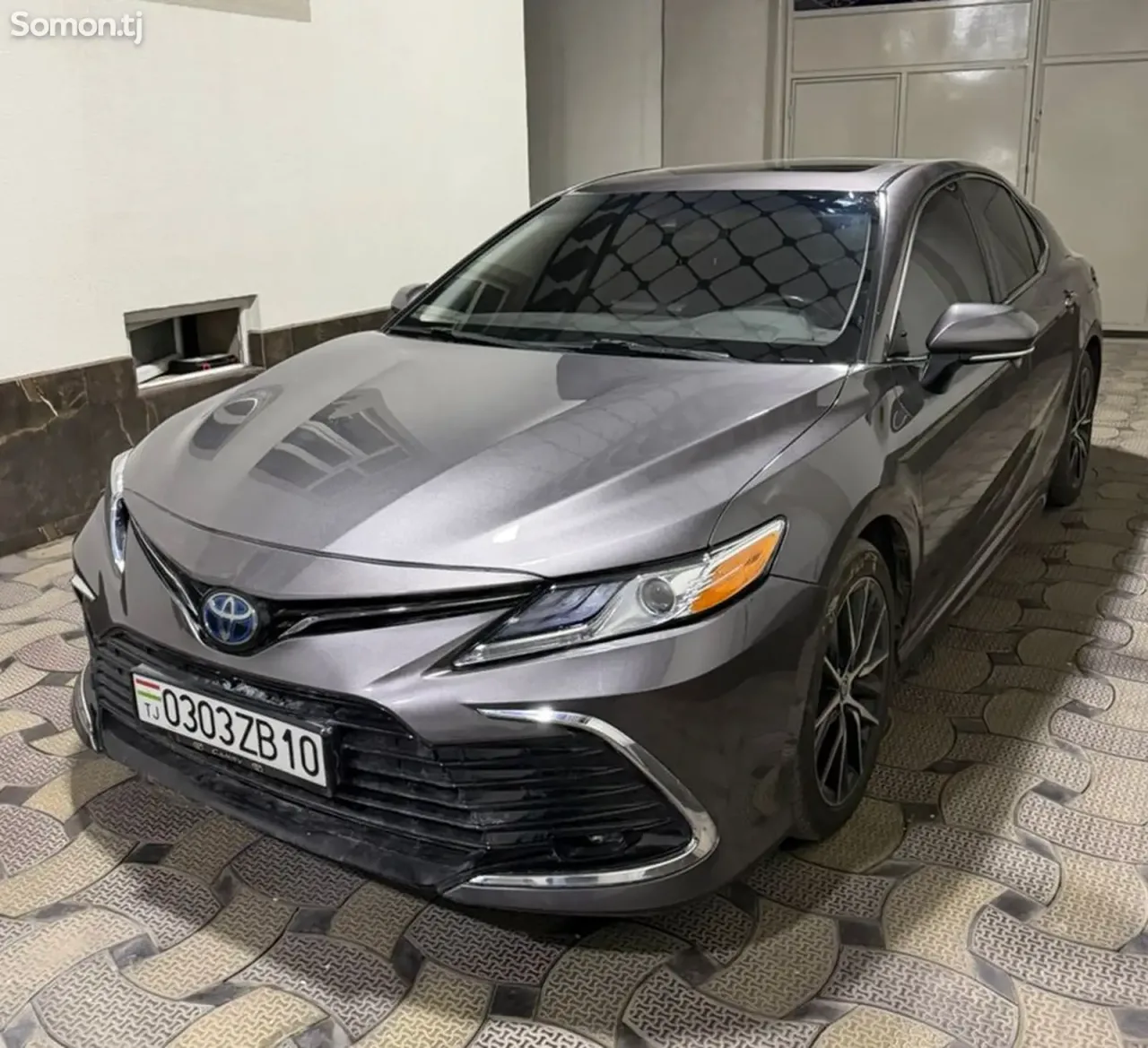Toyota Camry 2021 · 2.5 AT