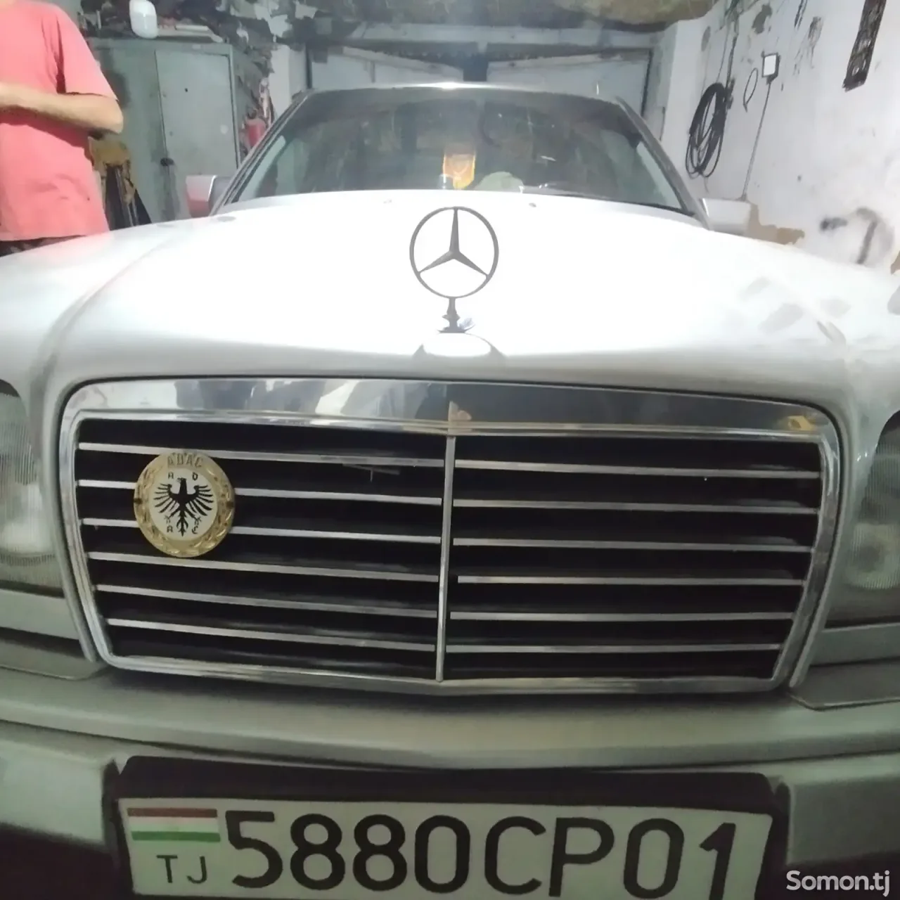 Mercedes-Benz W124 1995 · 2.7 MT