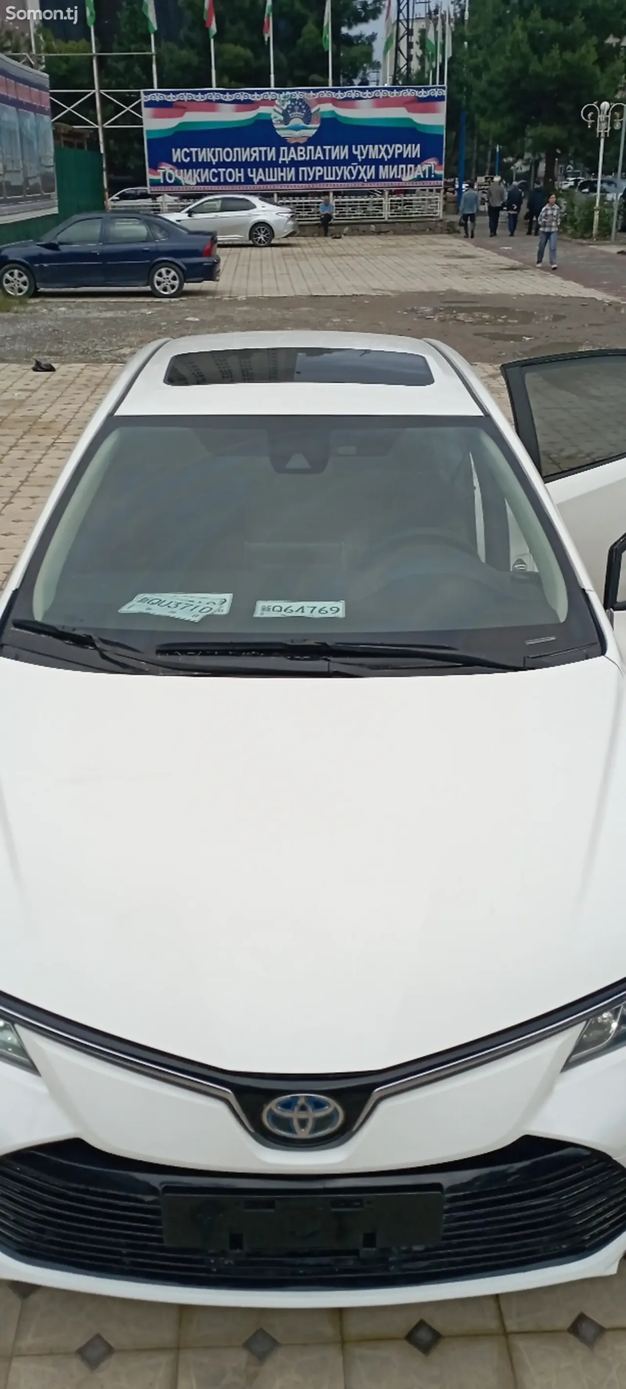 Toyota Corolla 2019 · 1.8 AT
