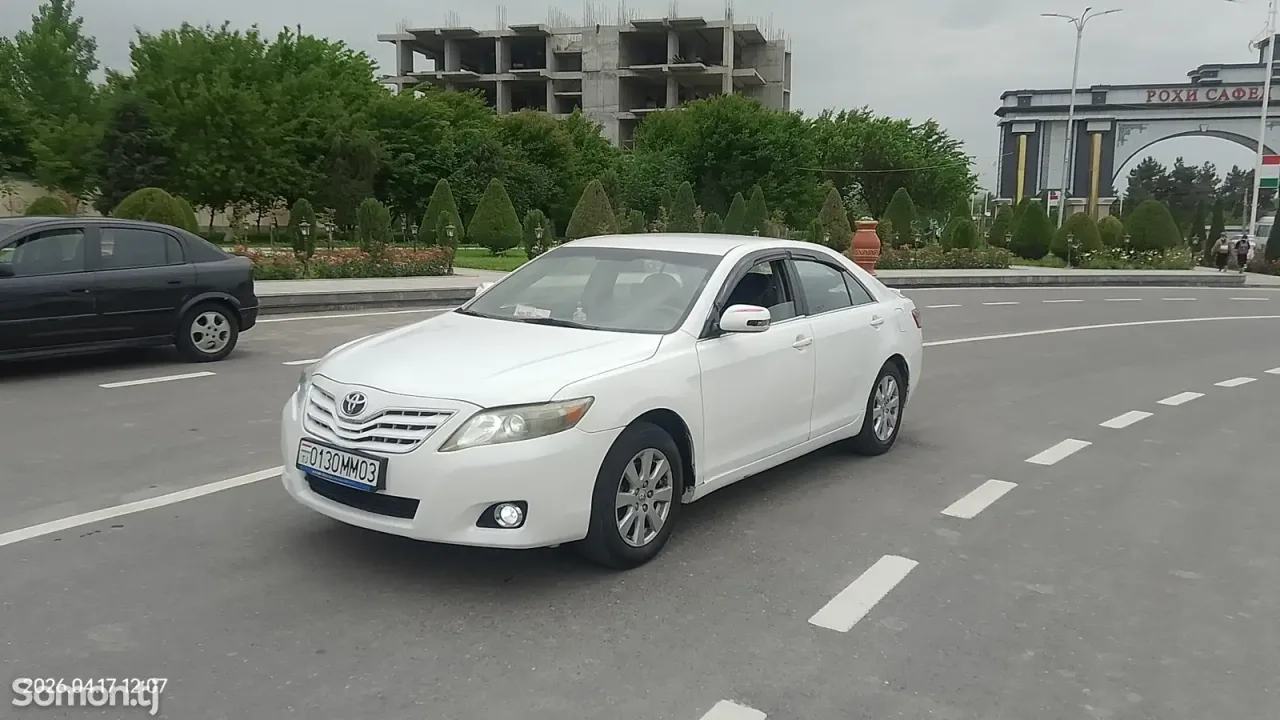 Toyota Camry 2009 · 2.4 AT