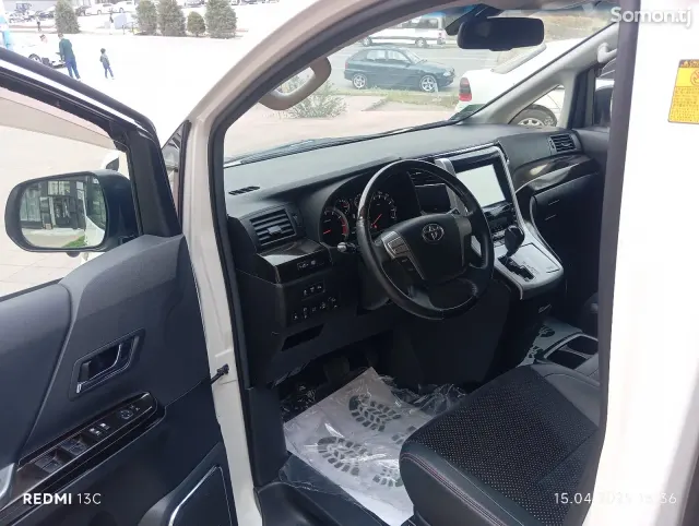 Toyota Vellfire 2014 · 2.4 AT