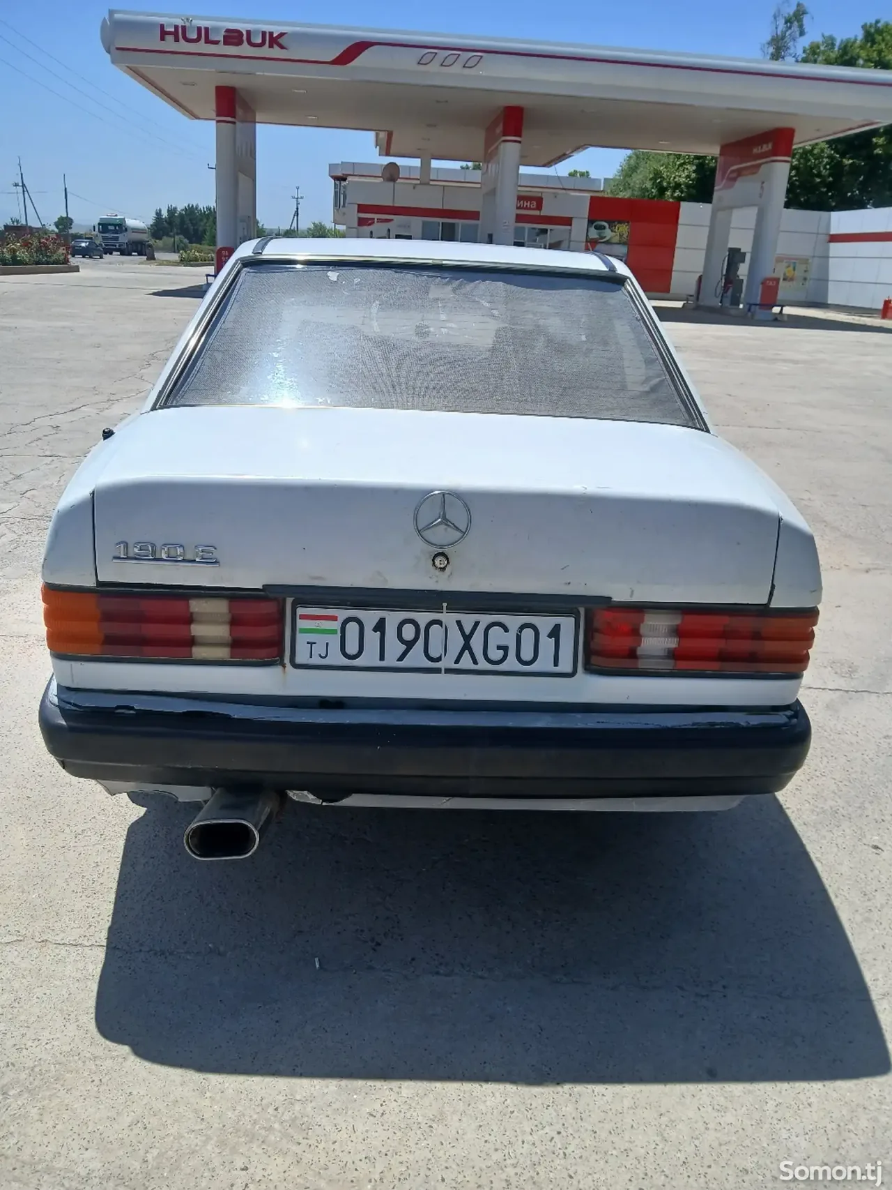 Mercedes-Benz W201 1989 · 2.0 MT