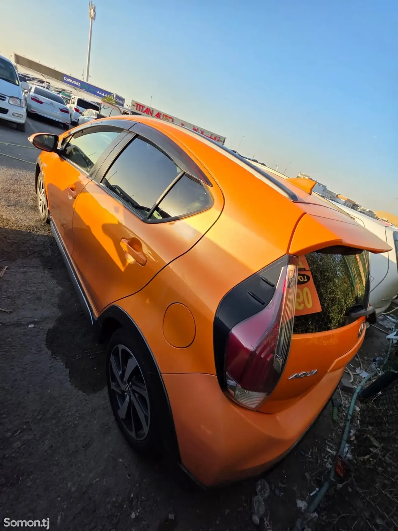 Toyota Aqua 2014 · 1.5 AT