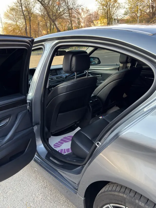 BMW 5 series 2011 · 2.0 AT