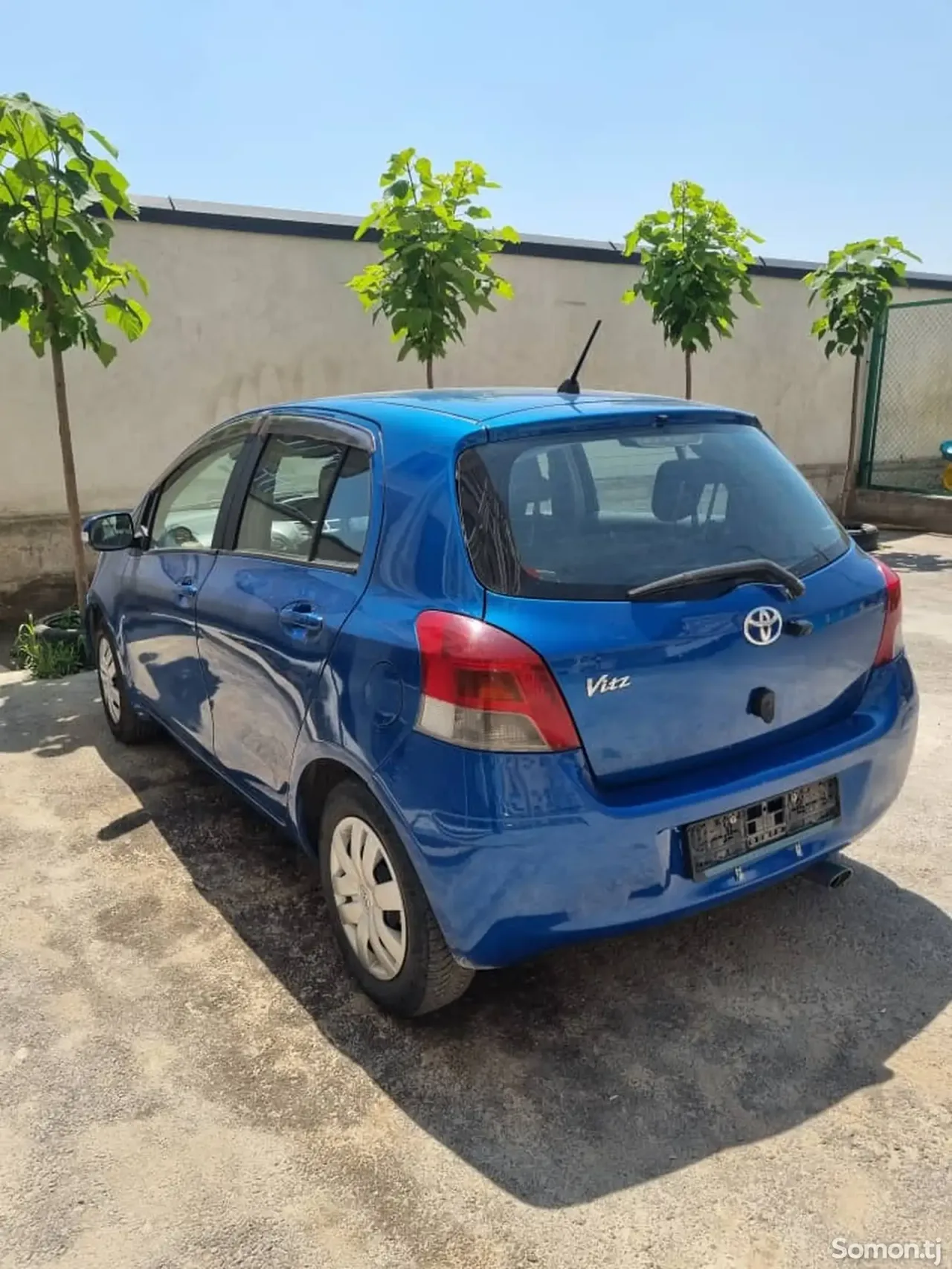 Toyota Vitz 2010 · 1.3 AT