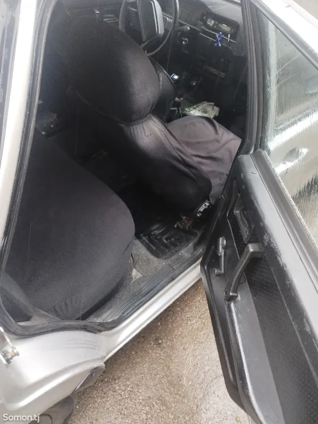 Lada (ВАЗ) 2109 2003 · 1.6 MT