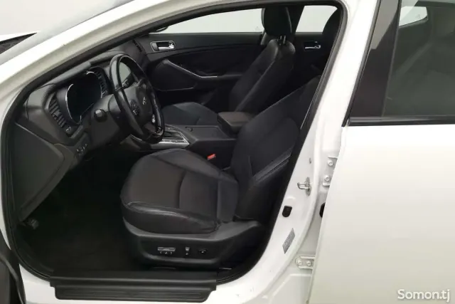 Kia K5 2014 · 2.0 AT