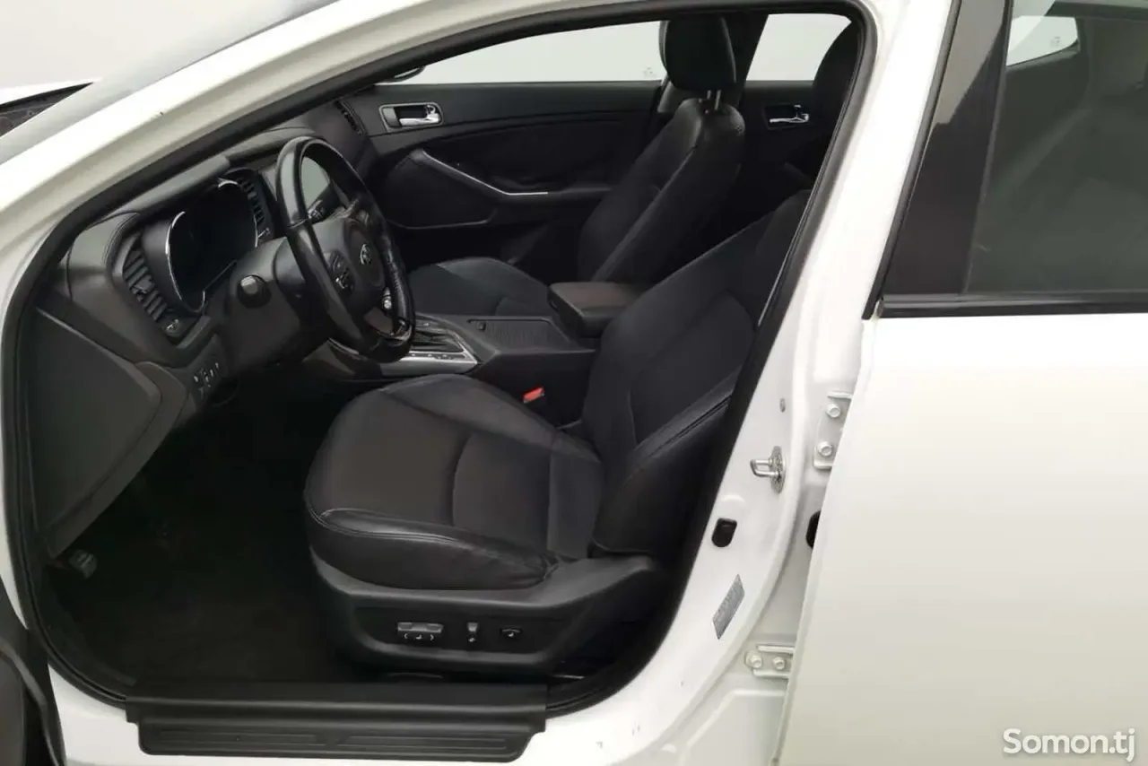 Kia K5 2014 · 2.0 AT