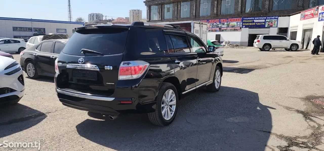 Toyota Highlander 2011 · 4.5 AT