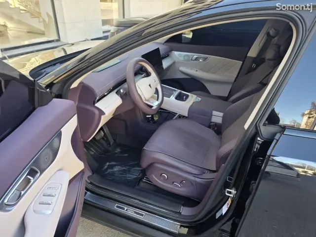 Changan Deepal S07 2025 · AT