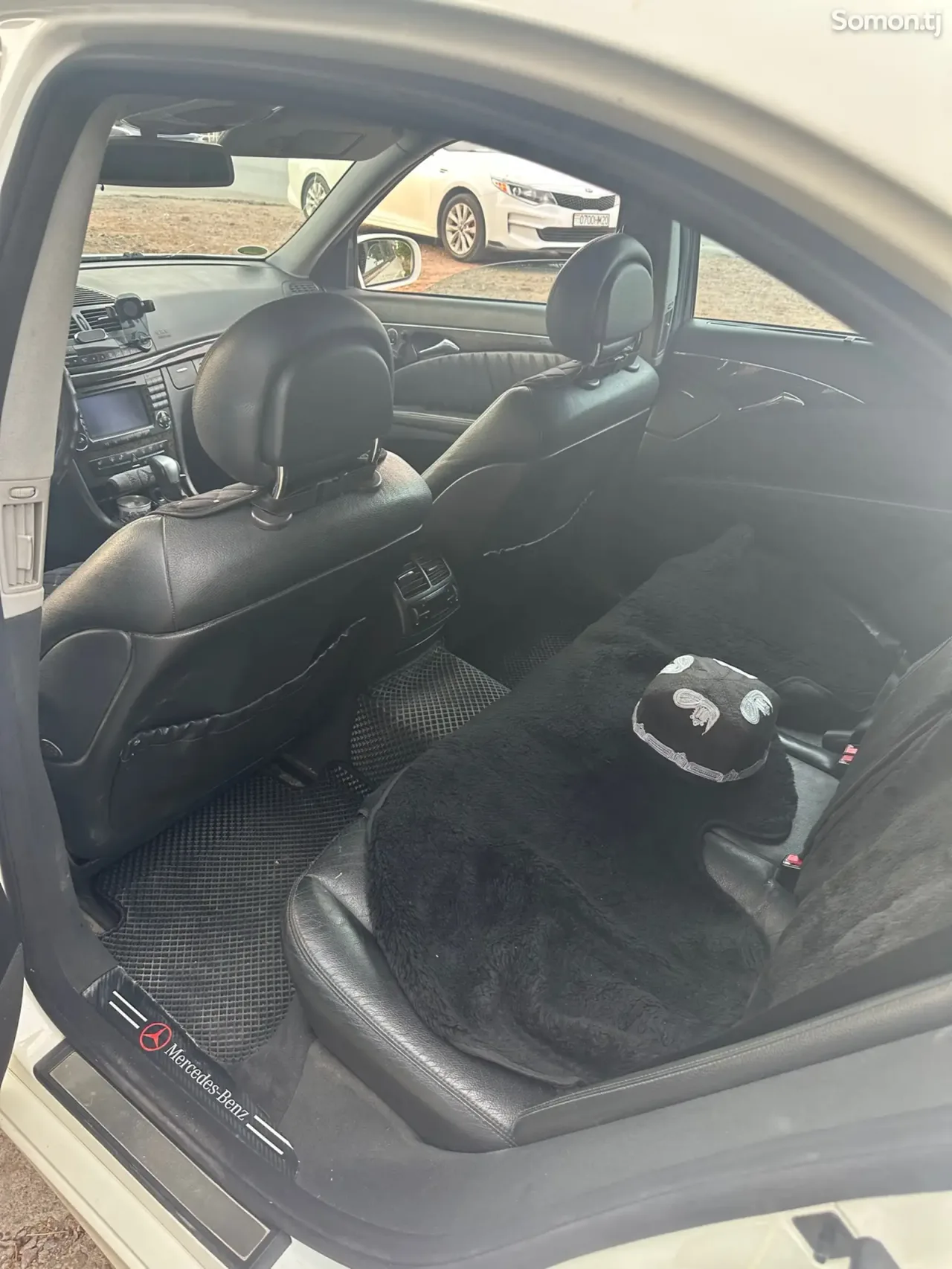 Mercedes-Benz E class 2004 · 2.4 AT