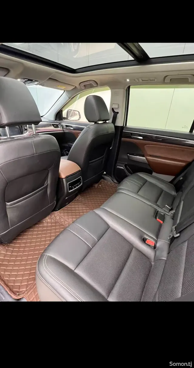 GAC Trumpchi GS8 2017 · 2.0 AT