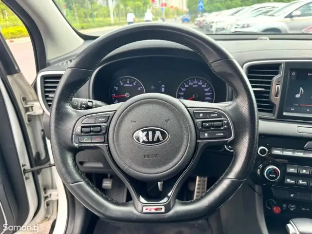 Kia Sportage 2016 · 1.6 AT