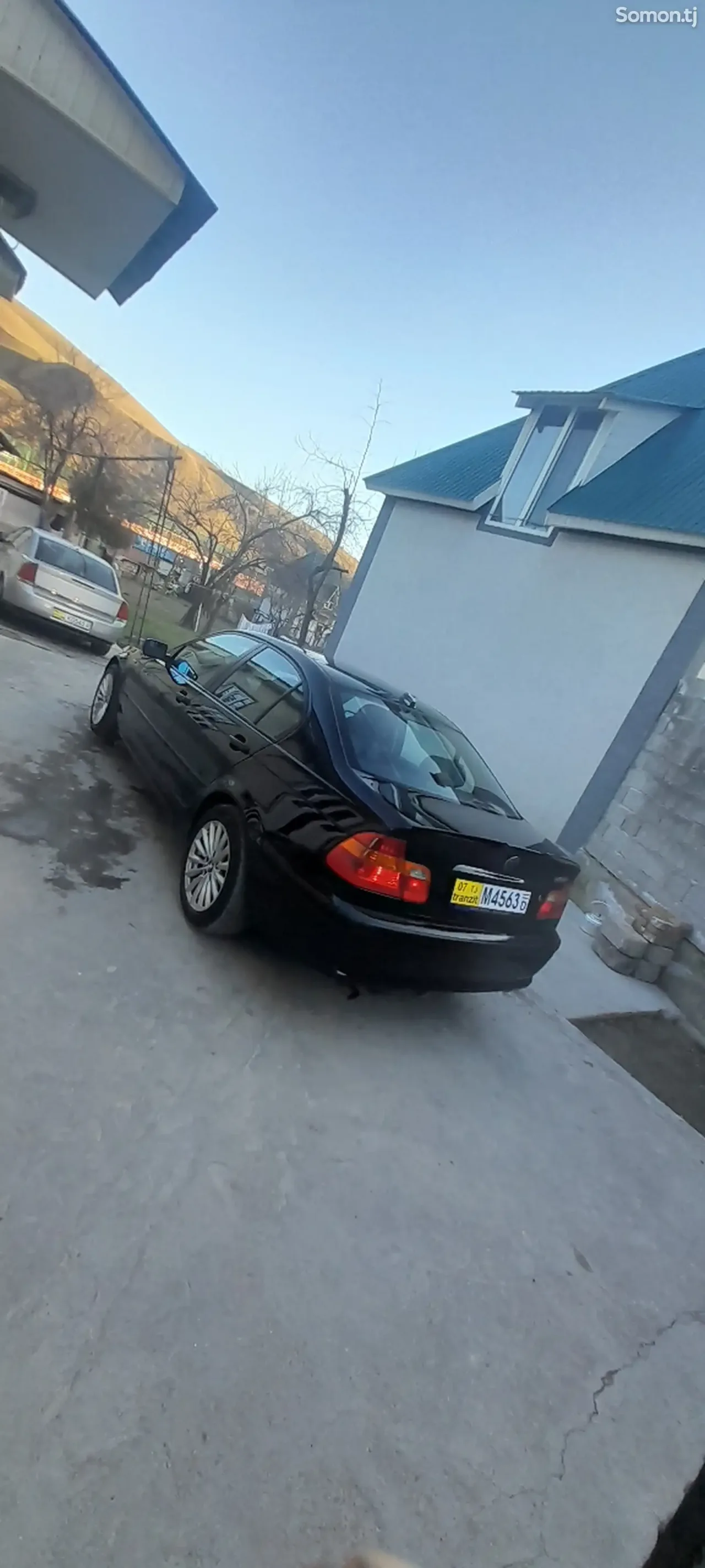 BMW 3 series 2003 · 1.8 MT