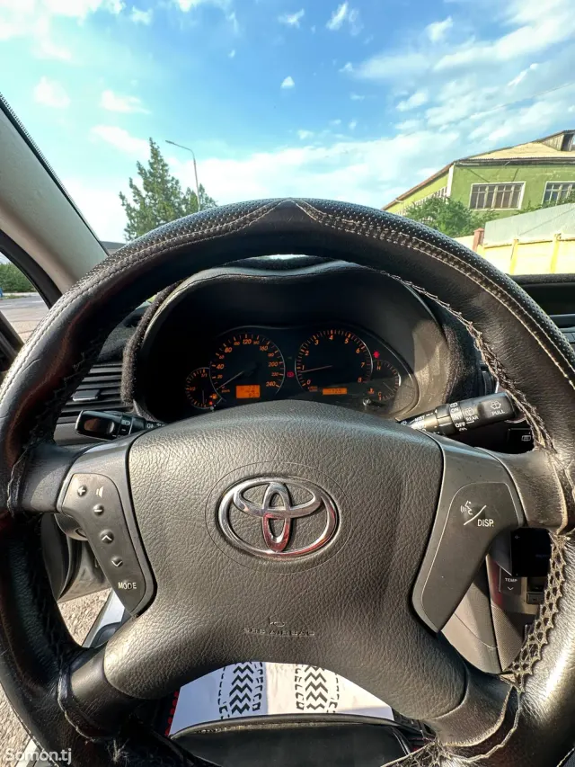Toyota Avensis 2006 · 1.8 MT