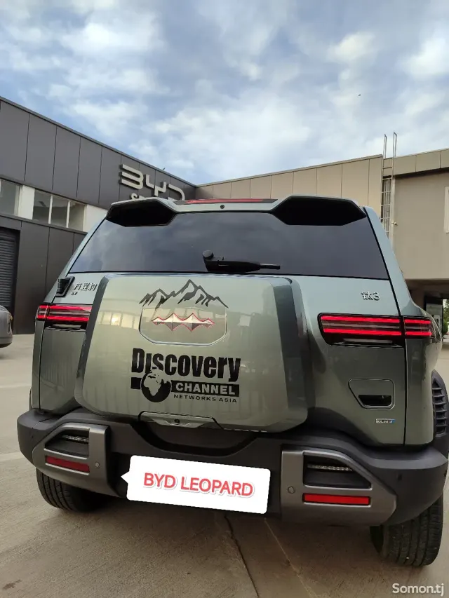 BYD Leopard 3 2025 · AT