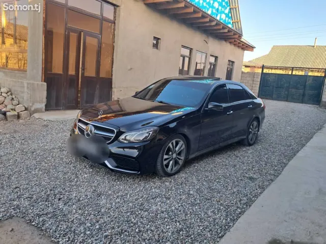 Mercedes-Benz E class 2016 · 3.5 AT