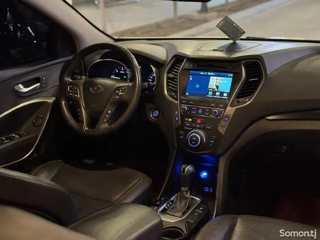Hyundai Santa Fe 2016 · 2.0 AT