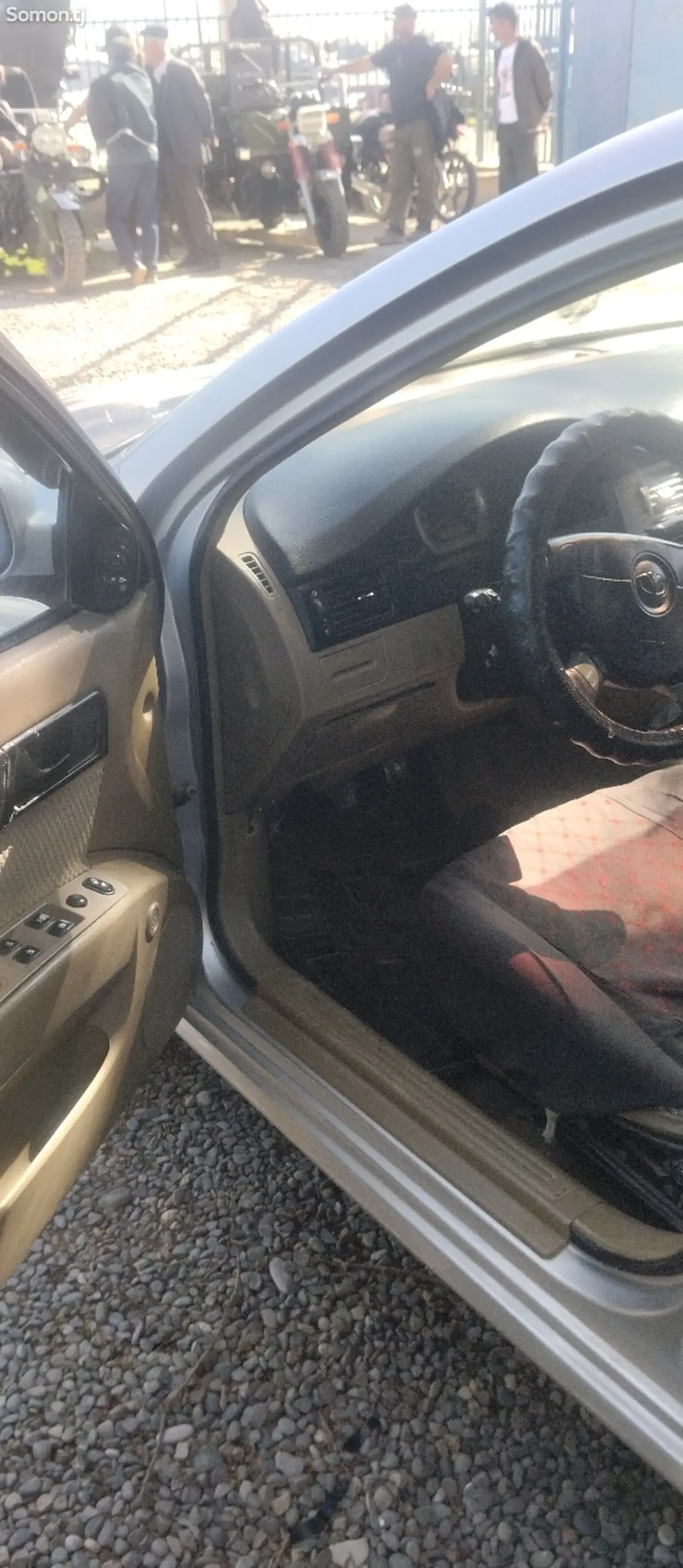 Chevrolet Lacetti 2006 · 1.6 MT
