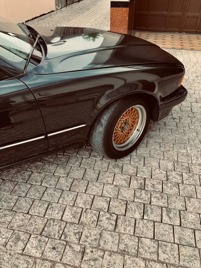 BMW 7 series 1991 · 5.0 AT