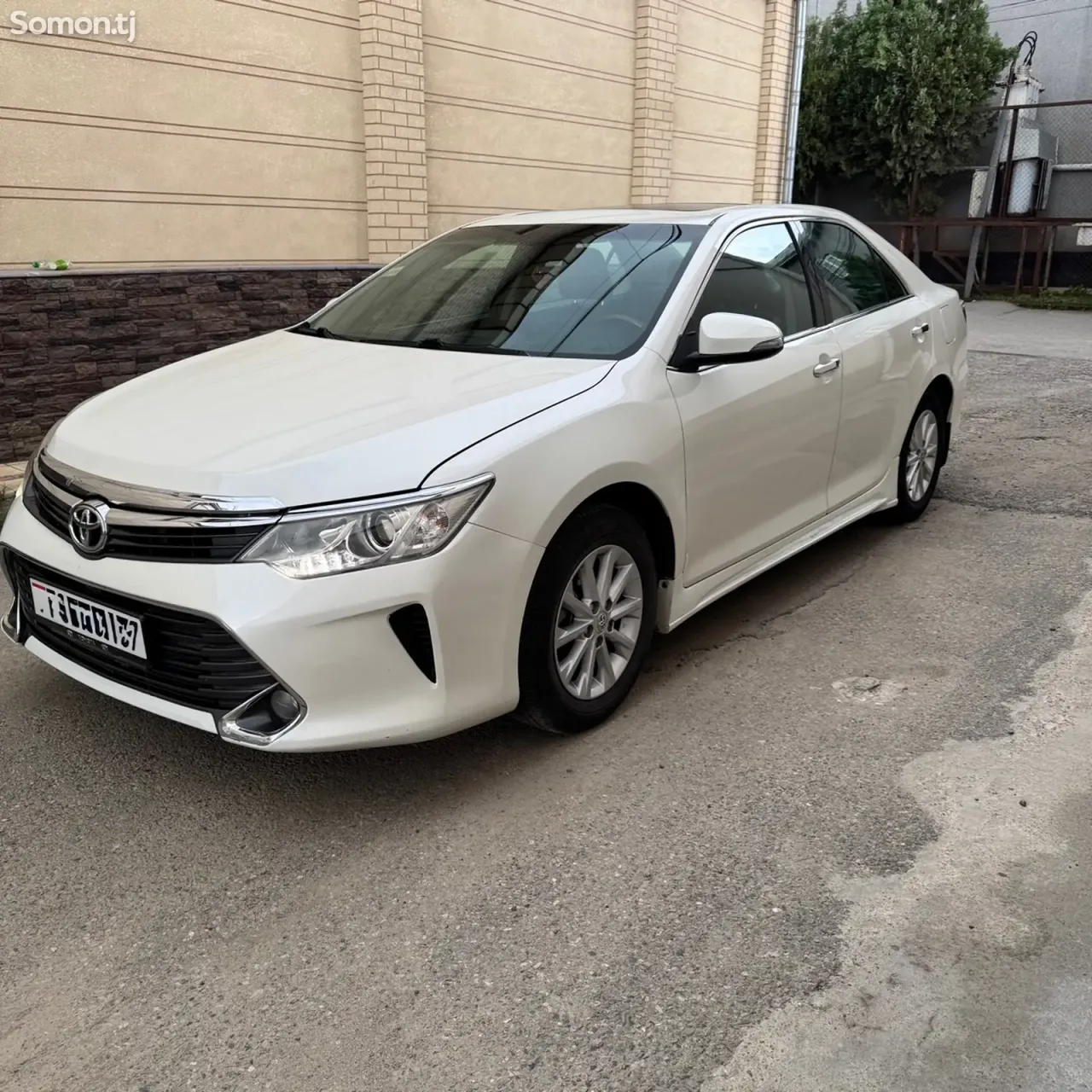 Toyota Camry 2016 · 2.0 AT