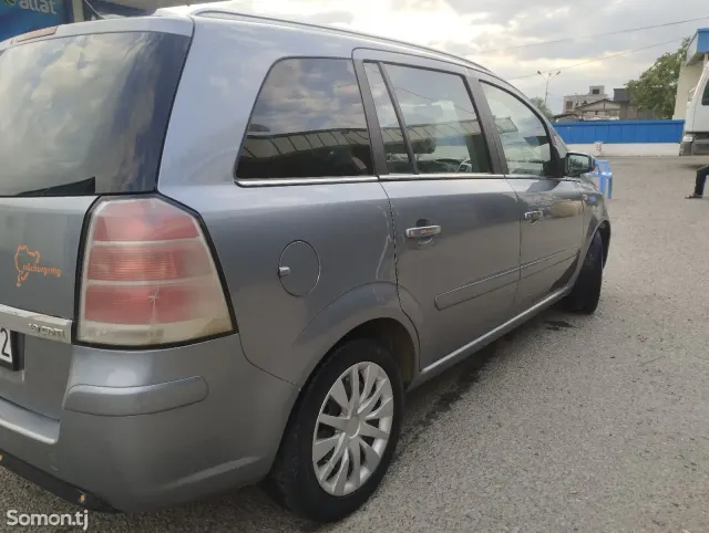 Opel Zafira 2007 · 1.9 AT