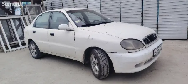 Daewoo Lanos 1997 · 1.6 MT