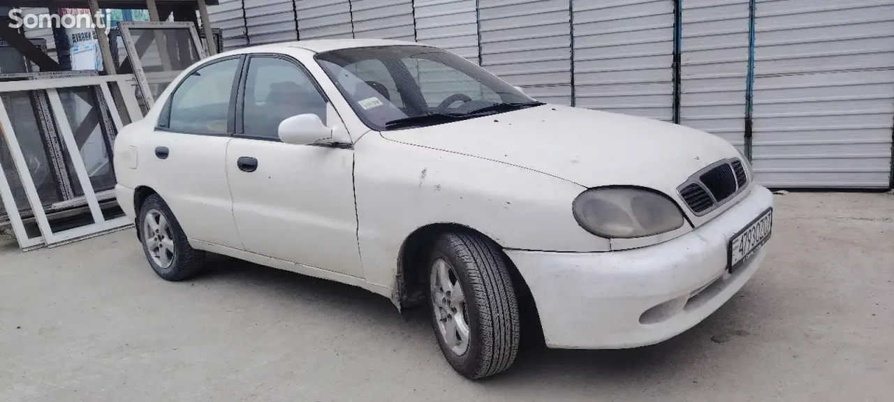 Daewoo Lanos 1997 · 1.6 MT