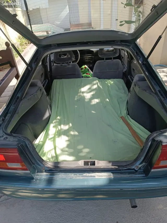 Mazda 626 1991 · 2.0 MT
