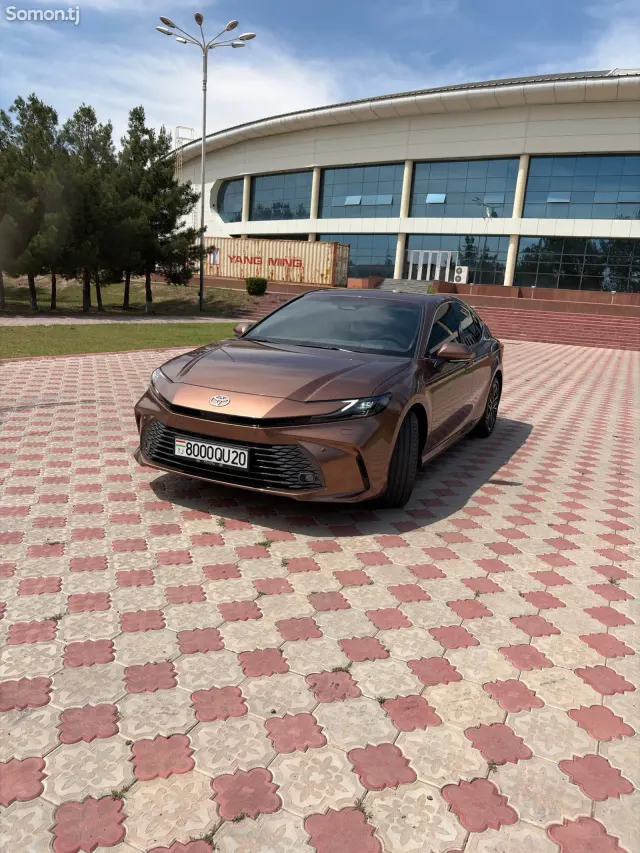 Toyota Camry 2025 · 2.5 AT