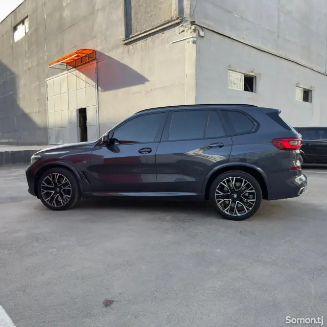 BMW X5 2019 · 3.0 AT
