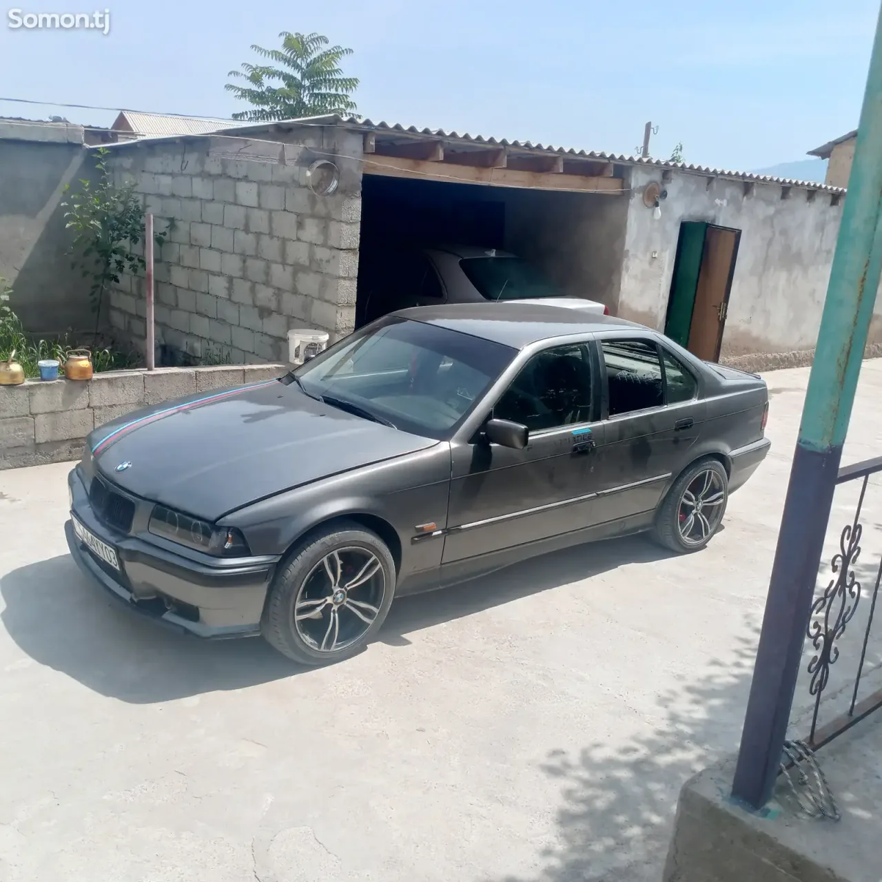BMW 3 series 1996 · 1.8 MT