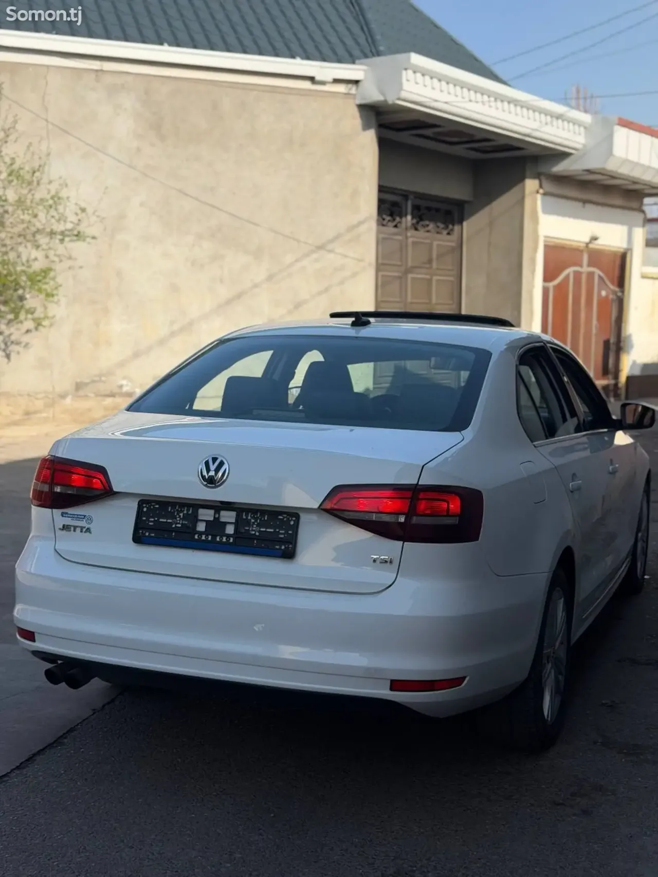 Volkswagen Jetta 2017 · 1.8 AT