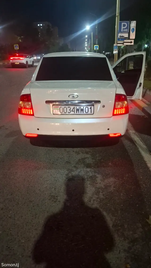 Lada (ВАЗ) Priora 2013 · 1.6 MT