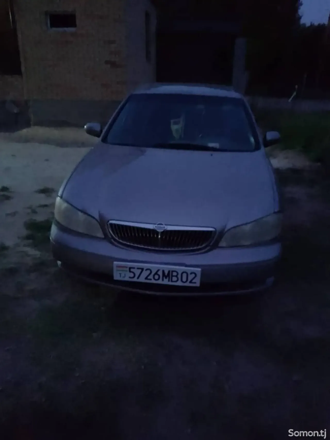 Nissan March 2001 · 2.0 AT