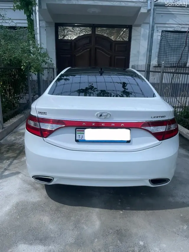 Hyundai Azera 2015 · 2.4 AT