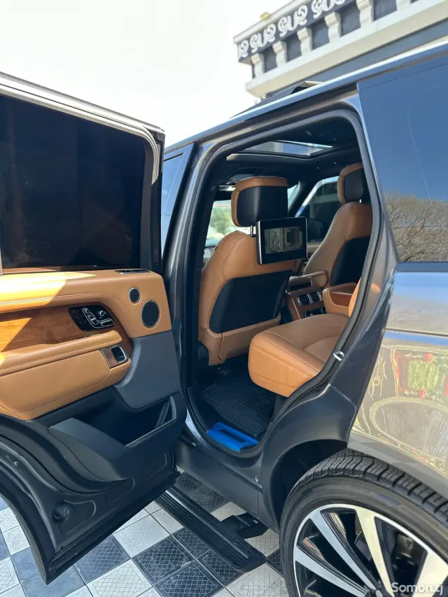 Land Rover Vogue 2019 · 4.4 AT